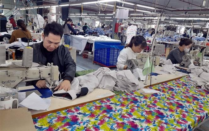 'Xây dựng giai cấp công nhân Việt Nam hiện đại, lớn mạnh trong kỷ nguyên phát triển mới của dân tộc'