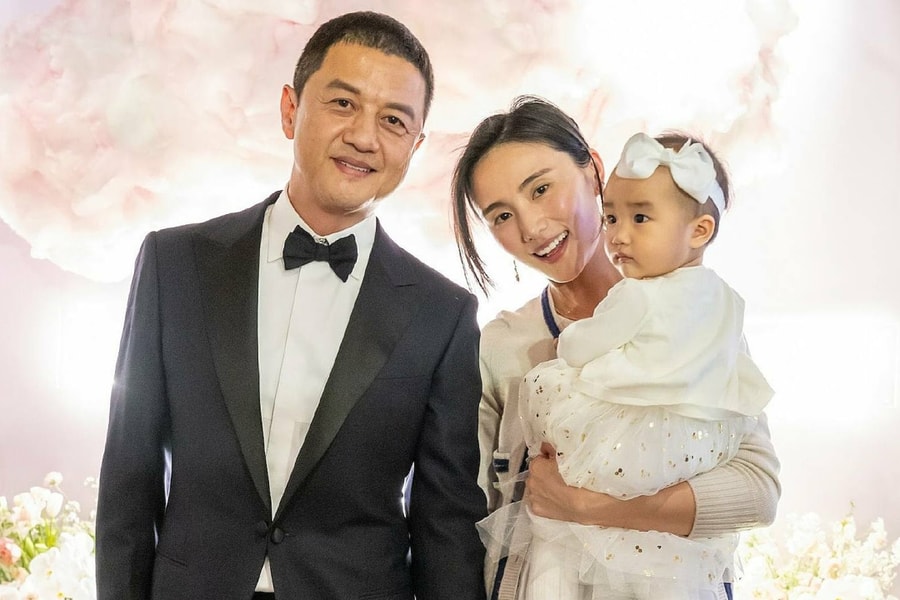 Vợ cũ khen Lý Á Bằng