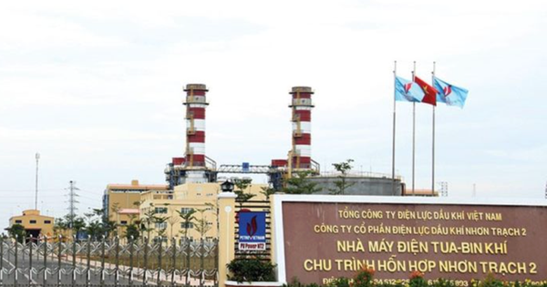 Doanh nghiệp ngành điện lãi khủng, thu nhập nhân viên tăng mạnh