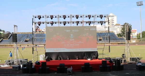 Cận cảnh màn hình LED 'khủng' ở Huế tiếp lửa U23 Việt Nam đấu U23 Trung Quốc