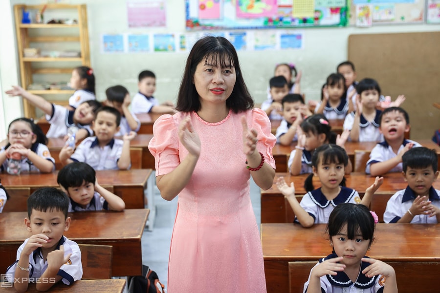 Giao quyền tuyển giáo viên ở tất cả cấp học cho giám đốc Sở Giáo dục