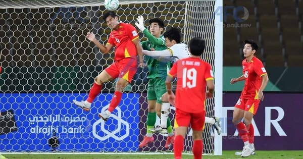 HLV Kim Sang-sik xin lỗi người hâm mộ, lý giải về thất bại của U23 Việt Nam