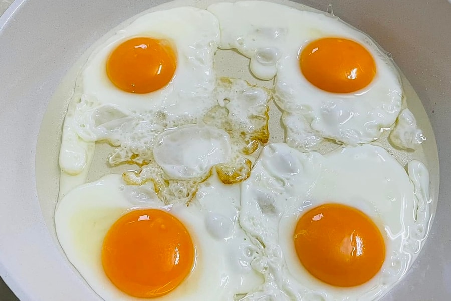 Cần bao nhiêu protein mỗi ngày để tăng cơ bắp?