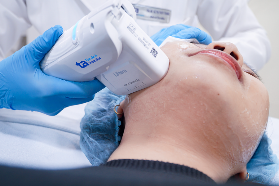 Vừa giảm cân vừa nâng cơ được không?