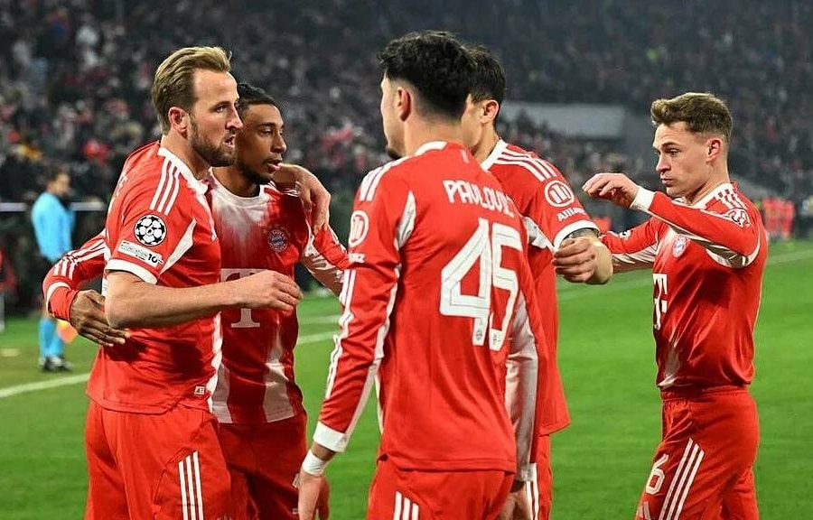 Kane đưa Bayern vào vòng 1/8 Champions League