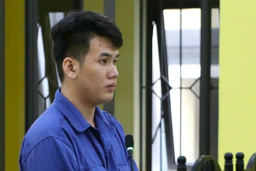 Đánh bà nội lấy vàng bán trả nợ, mua quà thăm bạn gái