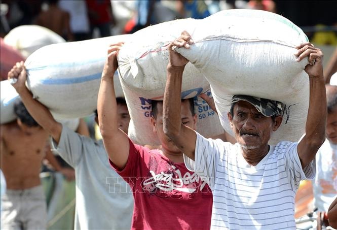 Philippines ấn định thời hạn nhập khẩu 300.000 tấn gạo