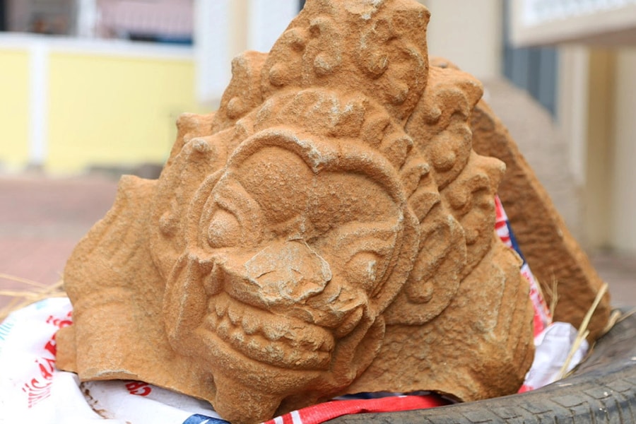 Phát hiện tượng nữ thần và sư tử của người Chăm ở Gia Lai