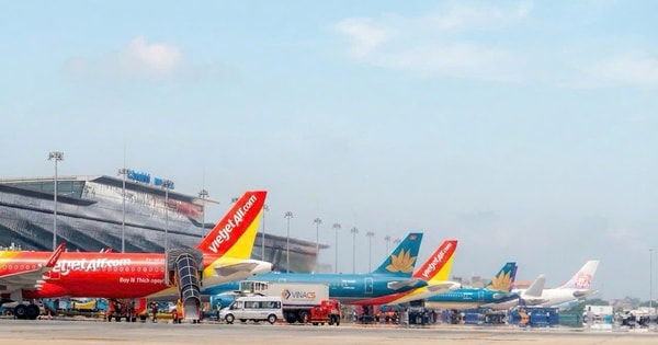 Vé máy bay Tết 2026: Nhiều đường bay sắp kín chỗ, nguồn cung có đáp ứng kịp nhu cầu tăng cao?