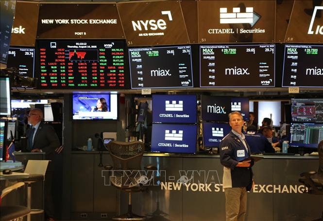 Chứng khoán Mỹ trải qua tuần chao đảo vì căng thẳng địa chính trị