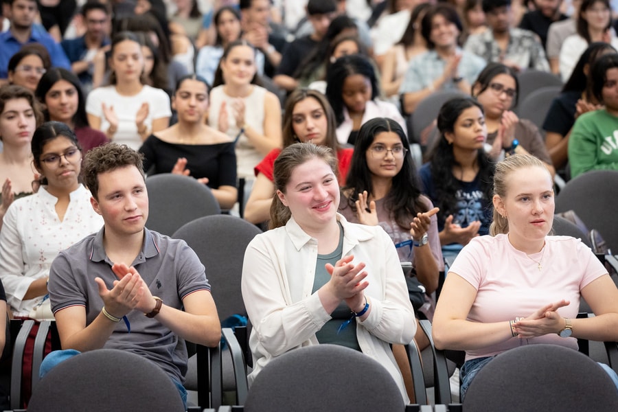 Cơn sốt học bổng chính phủ Hungary