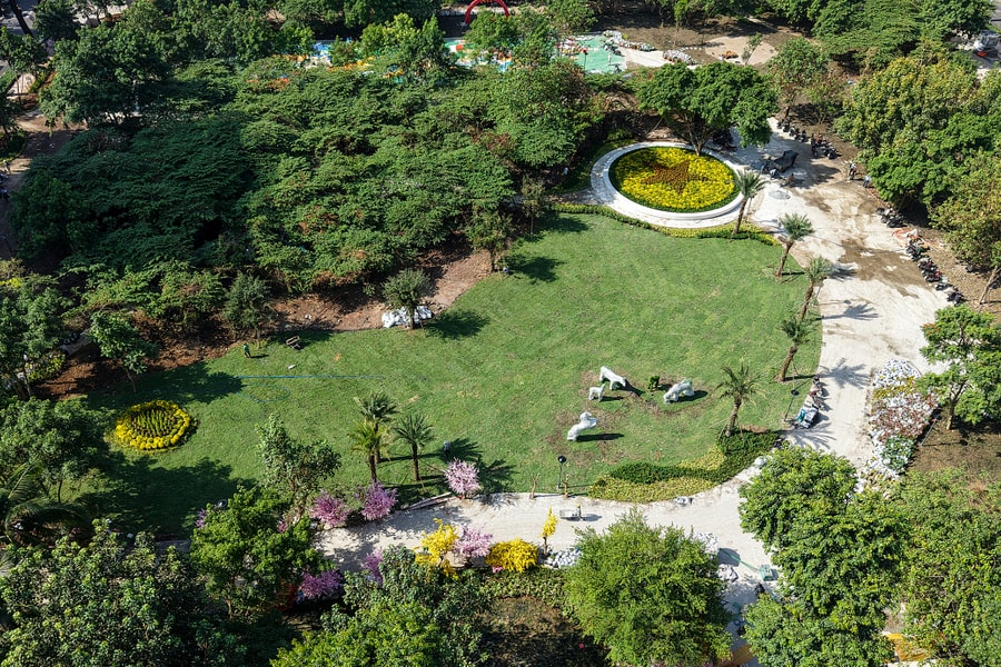 Khu 'đất vàng' bỏ hoang thành công viên ở trung tâm TP HCM