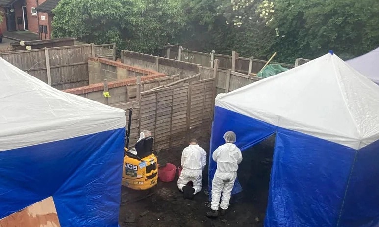 Tự chỉ chỗ chôn xác bạn tình sau 15 năm giấu tội lỗi