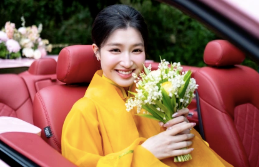 Nhan sắc Phương Nhi gây sốt