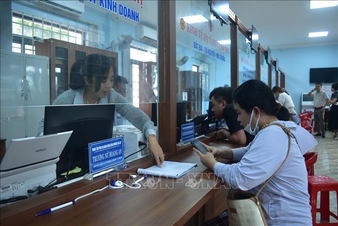 Tinh gọn bộ máy: Gần dân và hiệu quả hơn