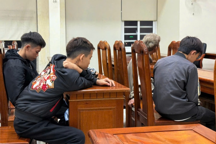 Nhóm 'Đi bão' va chạm xe máy khiến 3 thành viên tử vong giữa đường