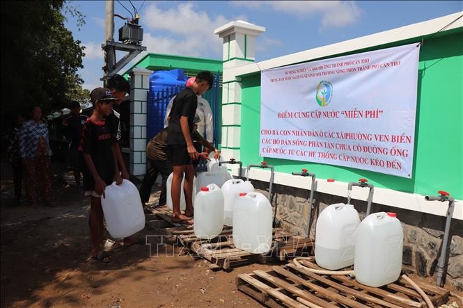 Cần Thơ mở 37 điểm cấp nước miễn phí cho người dân ven biển