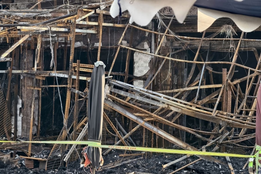 TP Hồ Chí Minh: Điều tra nguyên nhân vụ cháy nhiều căn nhà tại phường Bình Đông