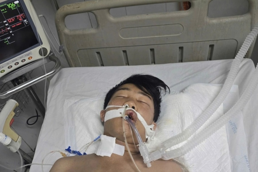 Con cả tâm thần, con út gặp nạn, người cha cùng cực cầu cứu