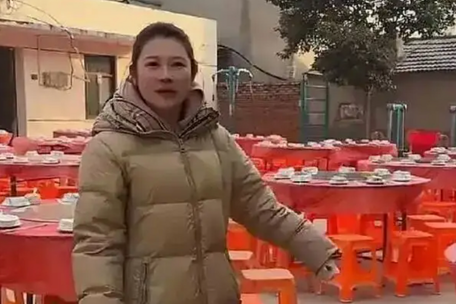 Tiệc 100 mâm mời người lạ ế khách