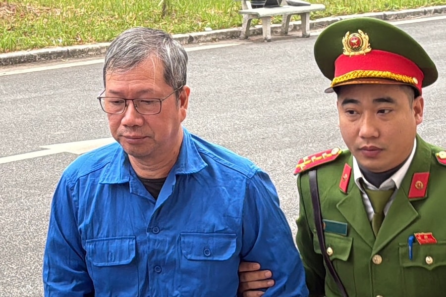 Cựu chủ tịch Vicem ra tòa trong vụ tháp nghìn tỷ 'đắp chiếu' chục năm