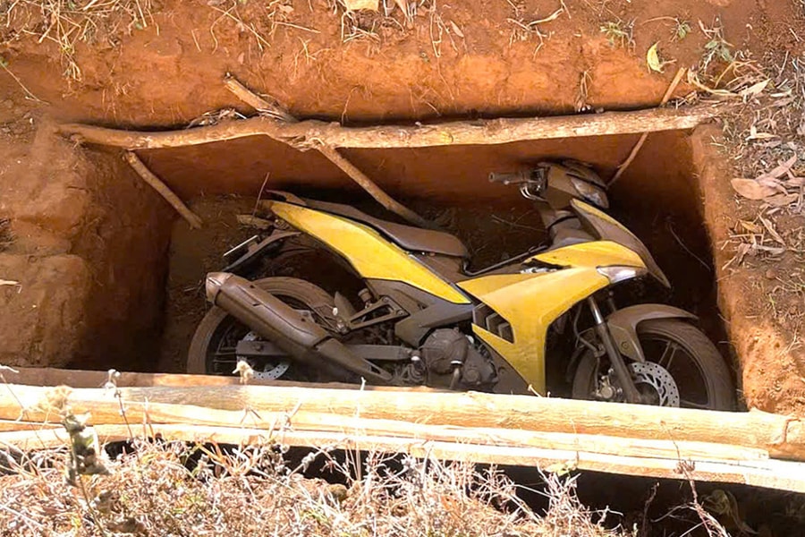 Công an treo thưởng thông tin tố giác hai kẻ cướp ngân hàng ở Gia Lai