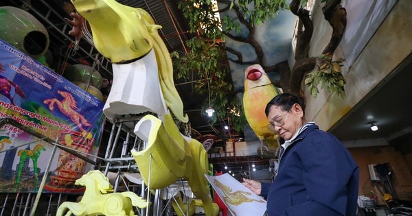 Lộ diện những linh vật ngựa ở Đường hoa Nguyễn Huệ Tết Bính Ngọ 2026