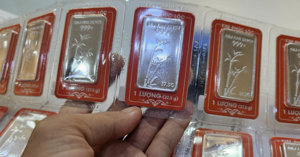 Giá bạc hôm nay 27-1: Bạc Phú Quý vượt 4,3 triệu đồng/lượng