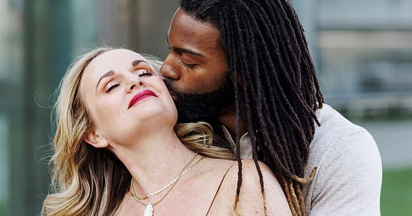 Bà cô 54 tuổi lấy trai trẻ kém 21 tuổi, sau đám cưới cái kết thật ngỡ ngàng