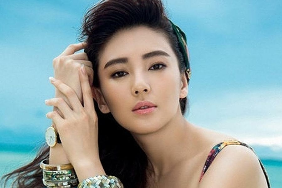 Trương Vũ Kỳ bị tố cáo thuê người mang thai hộ