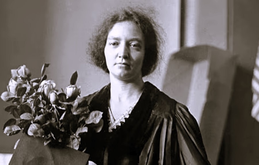 Cuộc đời tận hiến của ái nữ nhà Marie Curie