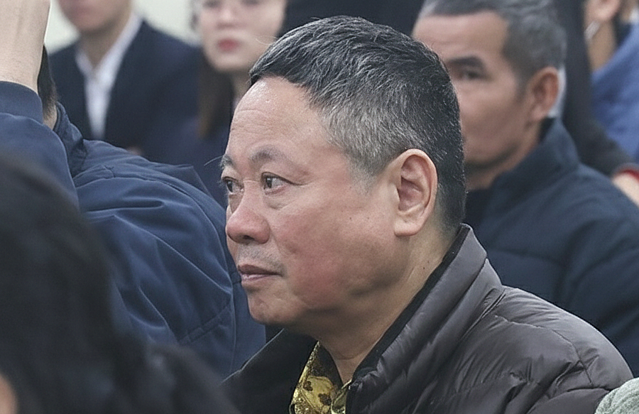 Chủ bệnh viện tư than 'lỗ' khi bán thuốc theo danh mục BHXH chi trả