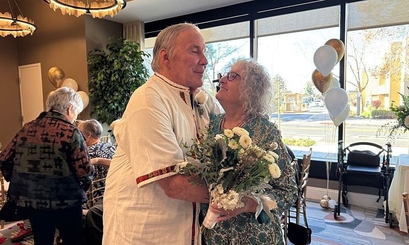 Đám cưới lần hai của người chồng quên mất vợ