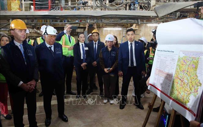 Chủ tịch Hội đồng châu Âu thăm dự án metro số 3