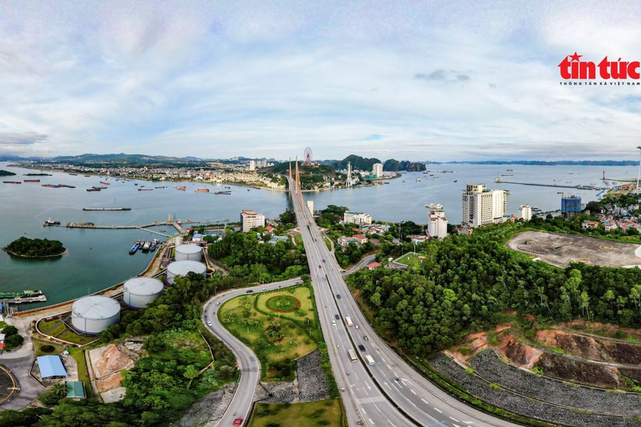 'Ngọn cờ tiên phong' hiện thực hóa ba đột phá chiến lược