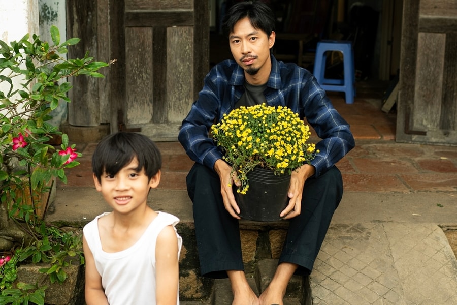 Đen Vâu rap về 'buổi đầu tập làm cha'