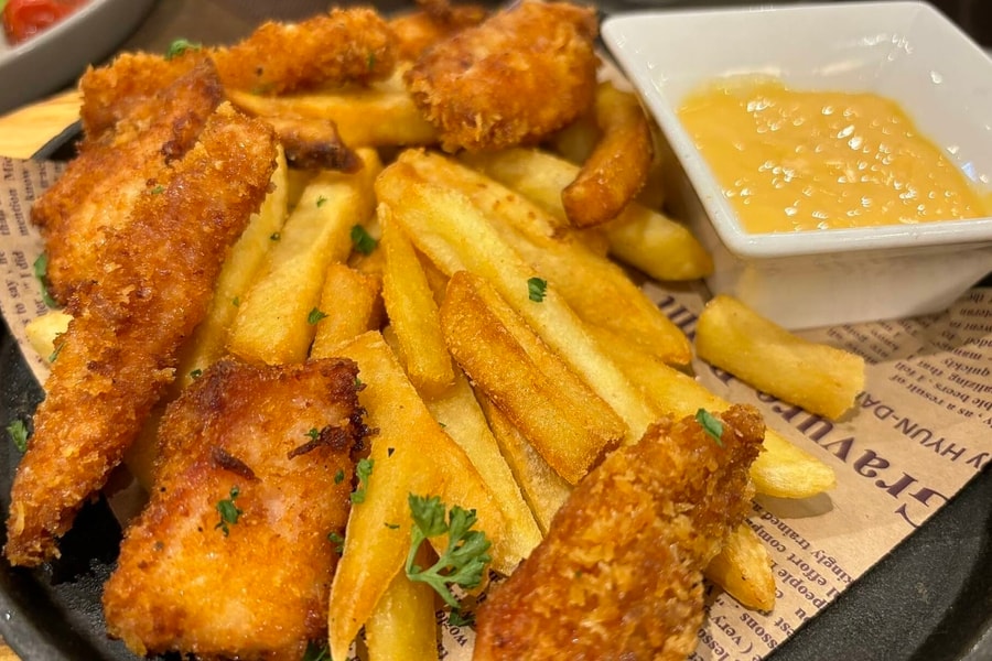 4 nhóm thực phẩm nên tránh dùng cùng cà phê