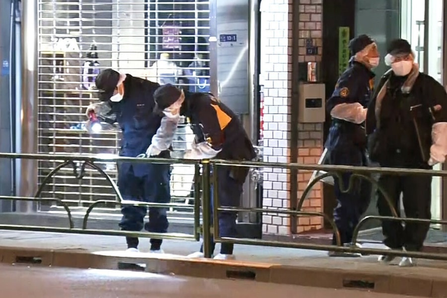 Xịt hơi cay, cướp va ly tiền giữa trung tâm Tokyo