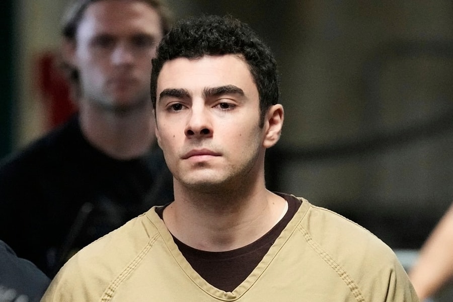 Đóng giả đặc vụ FBI vì muốn cứu sát thủ Luigi Mangione