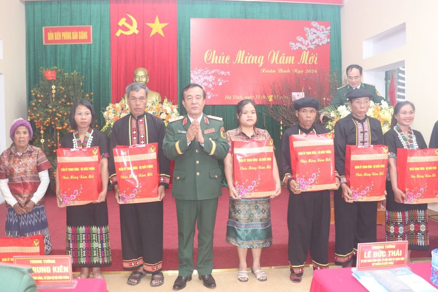 Thượng tướng Lê Đức Thái: Hà Tĩnh tiếp tục xây dựng nền biên phòng toàn dân vững chắc