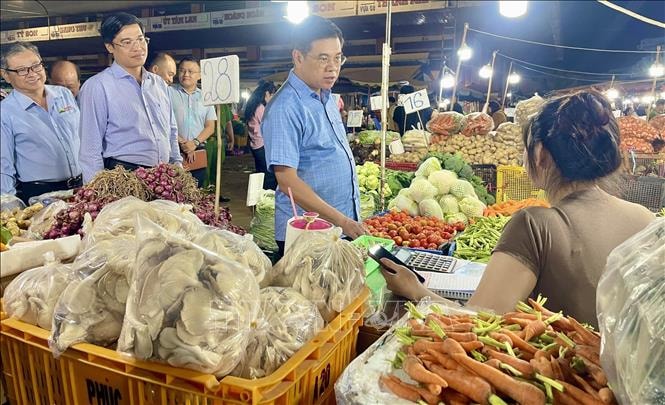 Không để khan hàng, sốt giá trong dịp Tết