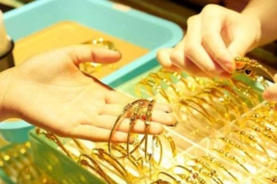 Được nhân tình chiều chuộng một đêm, tôi vội bán 5 chỉ vàng "bù đắp"