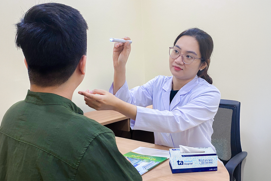 Vì sao trẻ tuổi vẫn có đồi mồi?