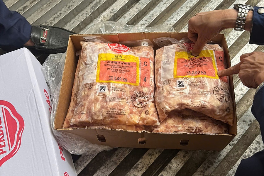 Phát hiện 12 tấn sụn gà, trứng non không rõ nguồn gốc