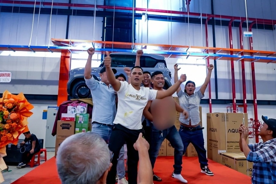 Trúng thưởng tiệc tất niên trên 10 triệu đồng vẫn phải đóng thuế