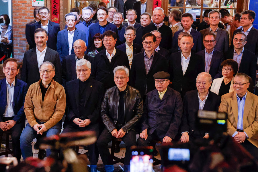 'Bữa tối nghìn tỷ USD' của CEO Nvidia với loạt tỷ phú bán dẫn Đài Loan