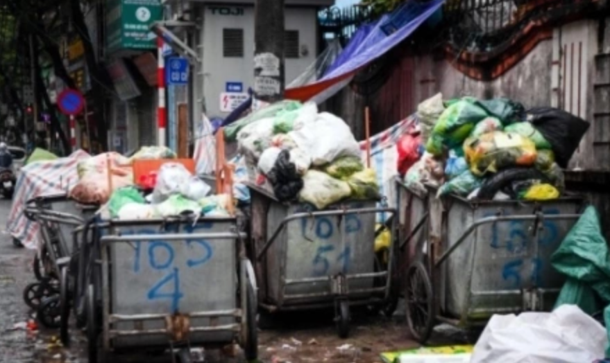 Khúc mắc tiền rác cao gấp đôi vì đóng thêm 'thưởng tháng 13'