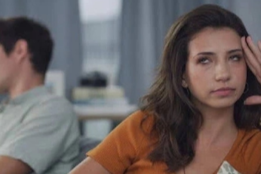 Lén biếu bố mẹ đẻ 5 triệu đồng dịp Tết, tôi bị chồng đuổi ra khỏi nhà