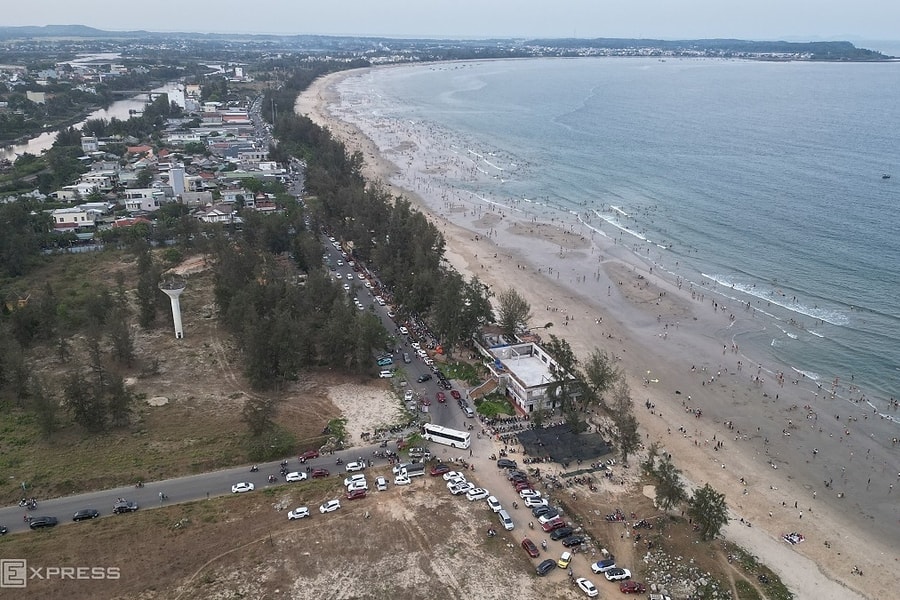 Quảng Ngãi làm phố đi bộ bên bờ biển Mỹ Khê