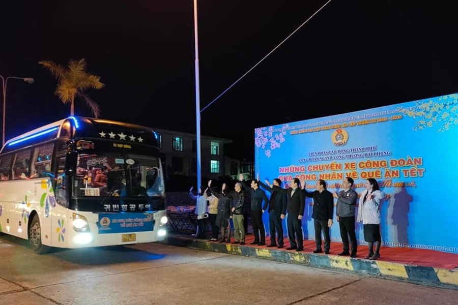 Hải Phòng hỗ trợ gần 50.000 vé xe cho công nhân về quê ăn Tết